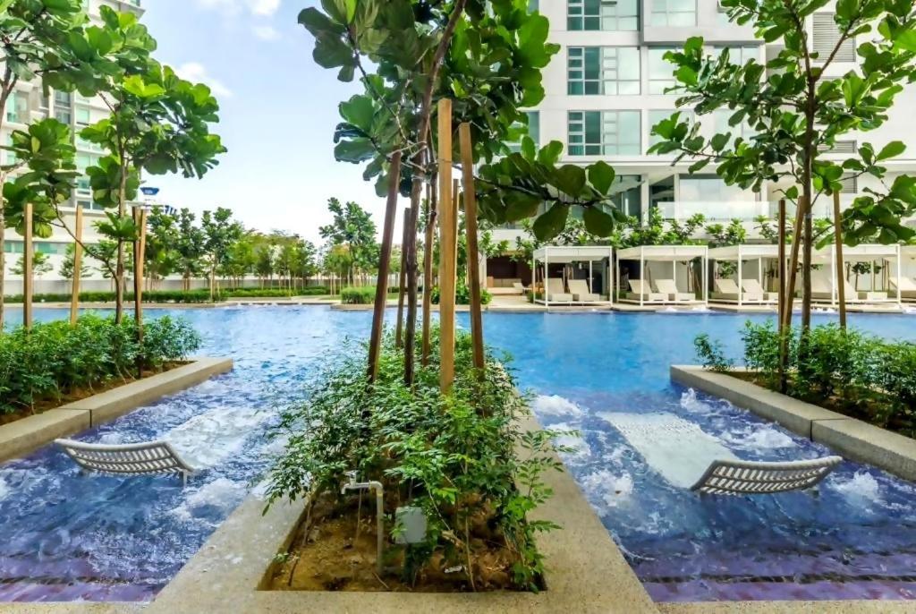 The Royal Reside Apartment